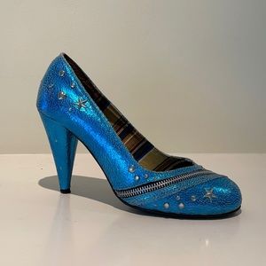 Naughty Monkey electric blue size 8 heels